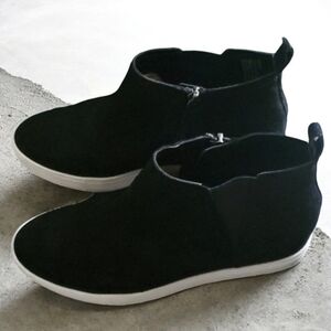 Leather Upper Caslon shoe women's 7.5  black Bootie zipper water resistant